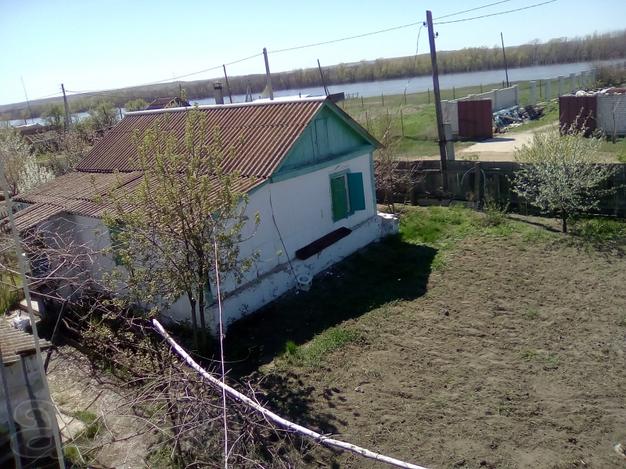 Домовладение на берегу реки Дон